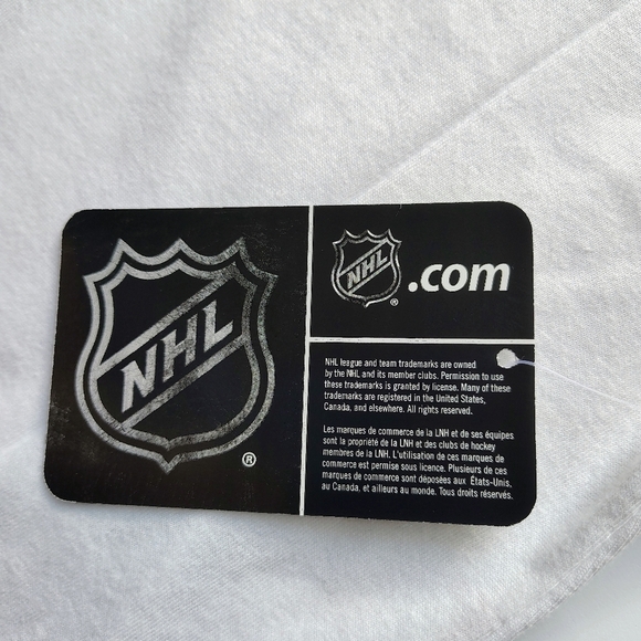 NHL Chicago Blackhawks Red and White T-Shirt Women's Plus size 3XL. - Picture 7 of 11